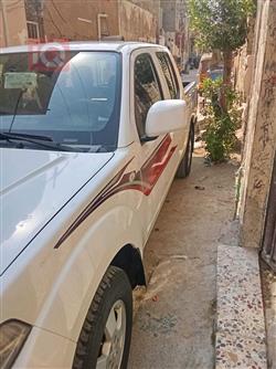 نيسان نافارا